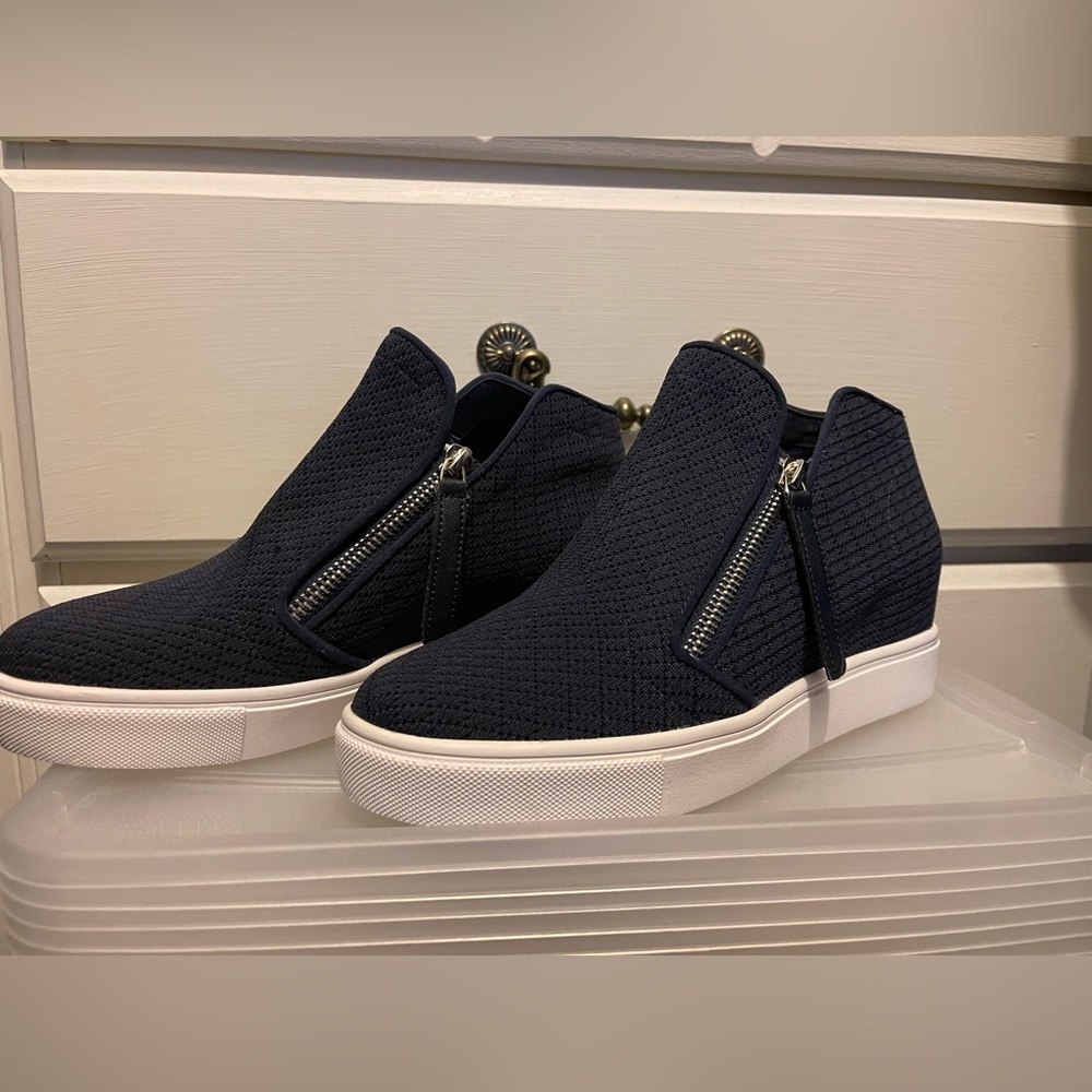 Steve Madden Women’s Click Sneaker